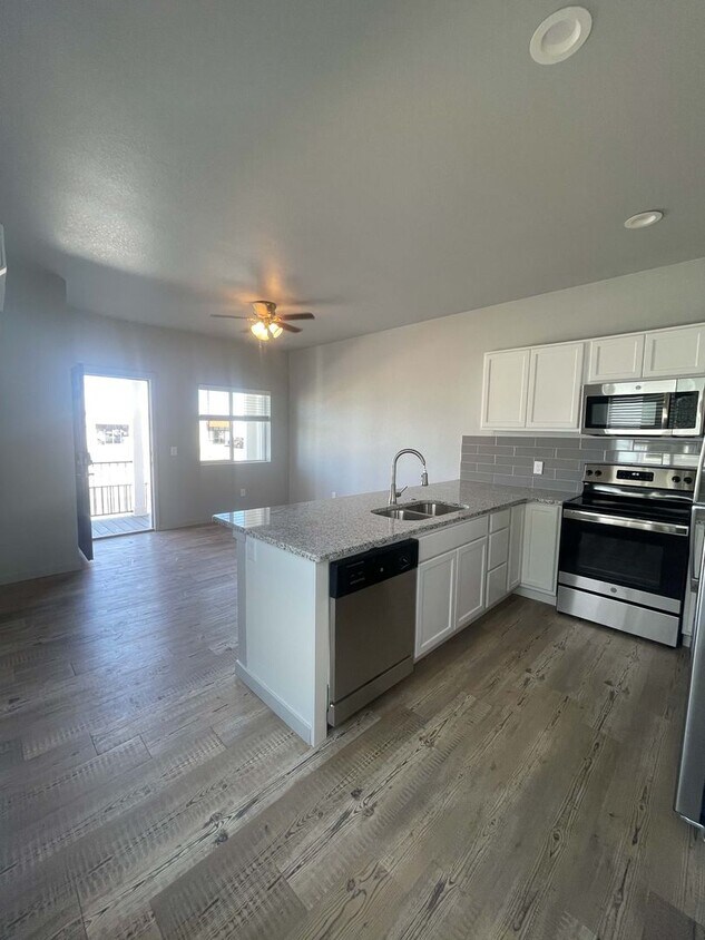 3429 N Carefree Cir Unit 101, Colorado Springs, CO 80917 Room for Rent in Colorado Springs, CO