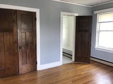 Foto del edificio - 3070 N Oakland Ave