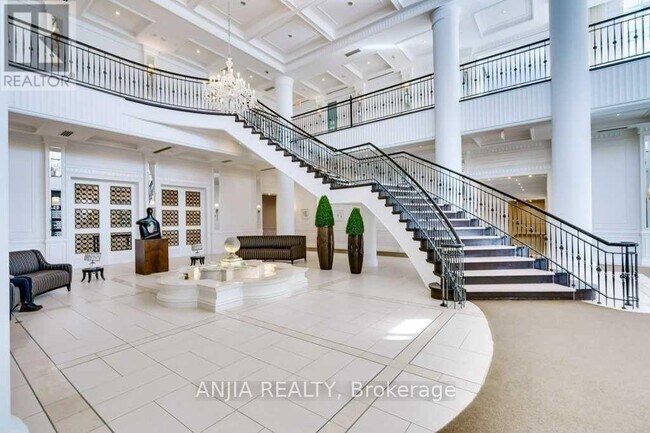 Building Photo - 25 Greenview Ave