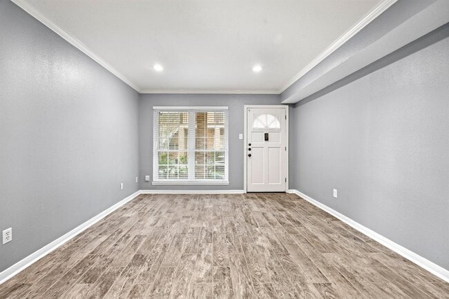 Building Photo - 815 Wax Myrtle Ln