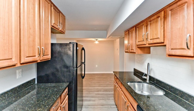 Spacious and Convenient 2-Bedroom Condo in... - Spacious and Convenient 2-Bedroom Condo in...