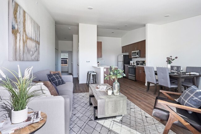 Interior Photo - North 88