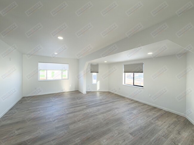 Building Photo - Completely remodeled home!