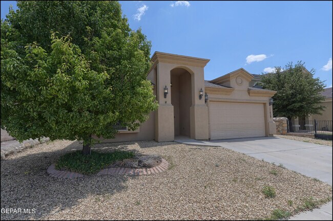Building Photo - 11420 Victor Flores Pl