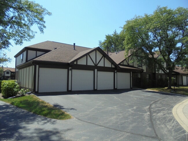 Building Photo - 1534 Springview Ct