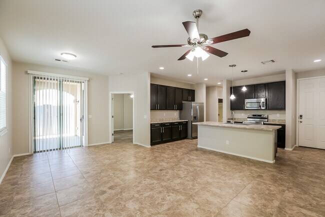 Foto del edificio - 1737 S Desert View Pl