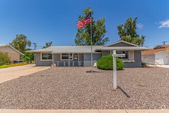 Building Photo - 12640 N Pebble Beach Dr