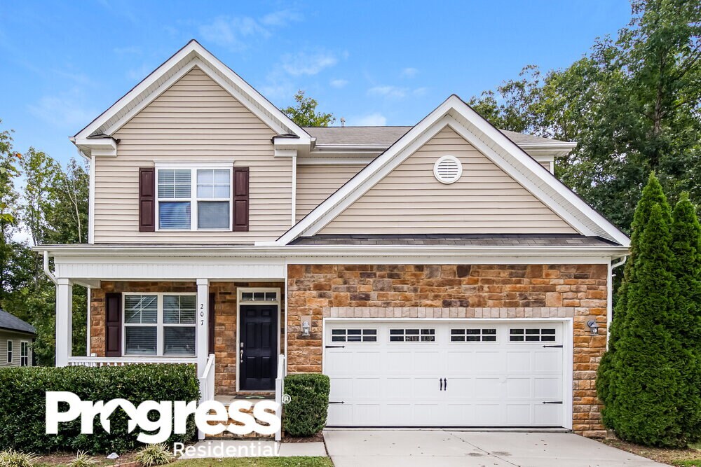 Primary Photo - 207 Millwood Dr