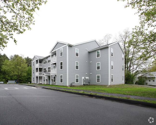 Meadowbrook Apartments Apartments Florence, MA
