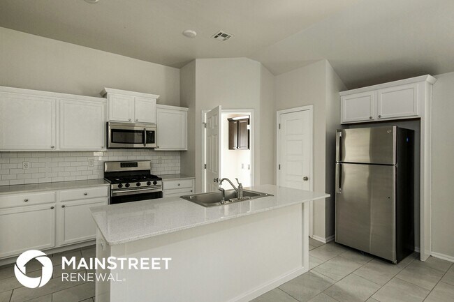 Foto del edificio - 4608 Crystal Clear Ln