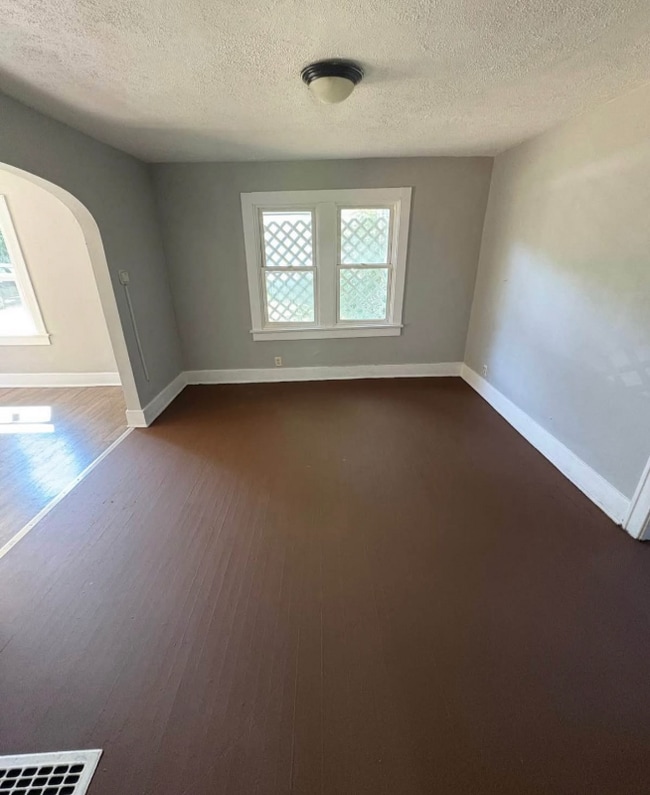 Building Photo - 238 W Peoria Ave