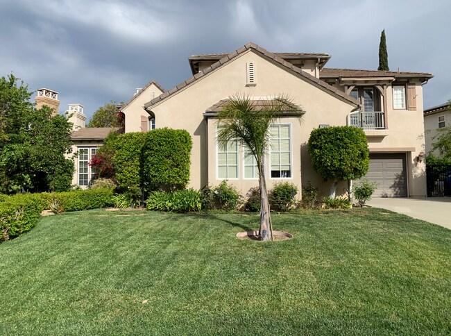 Foto del edificio - Spectacular Mont Calabasas 5 bed, 5.5 bath Estate