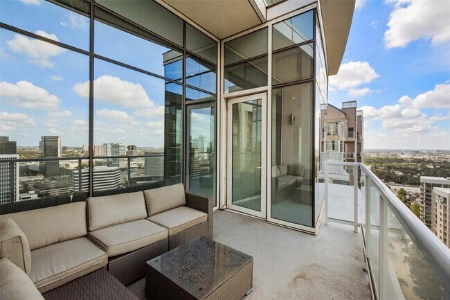 Foto del edificio - 4521 San Felipe St