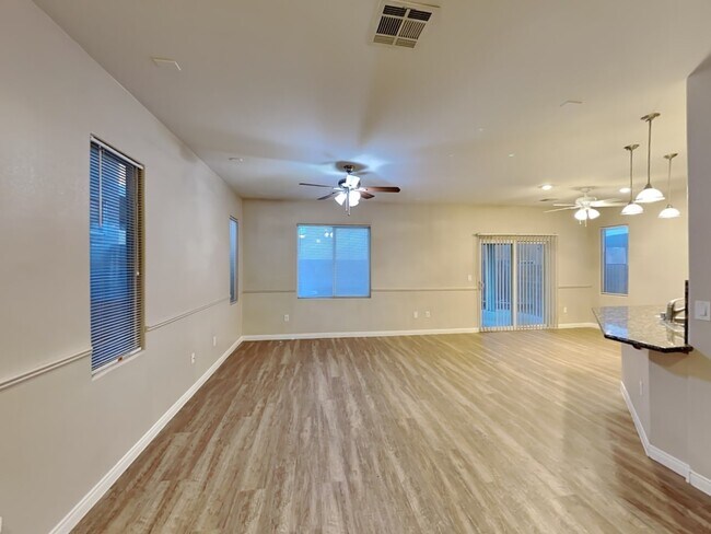 Foto del edificio - 9770 Clifford Walk Ave