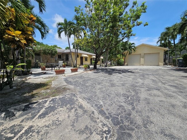 Foto del edificio - 2323 Polk St