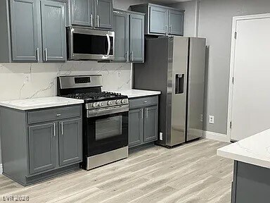 Foto del edificio - 8928 W Marmo Ave