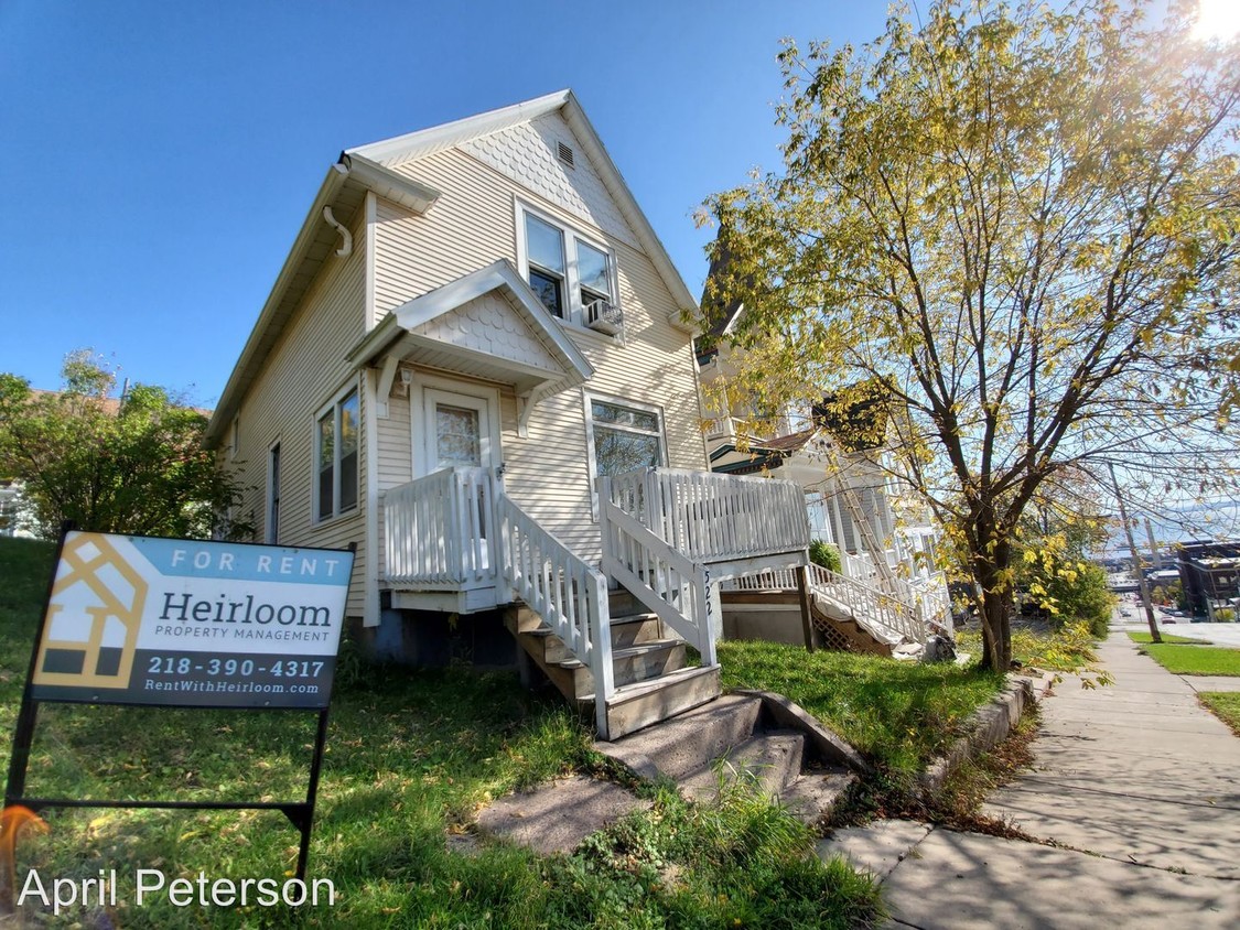 Primary Photo - 3 br, 1 bath House - 522 North Lake Avenue