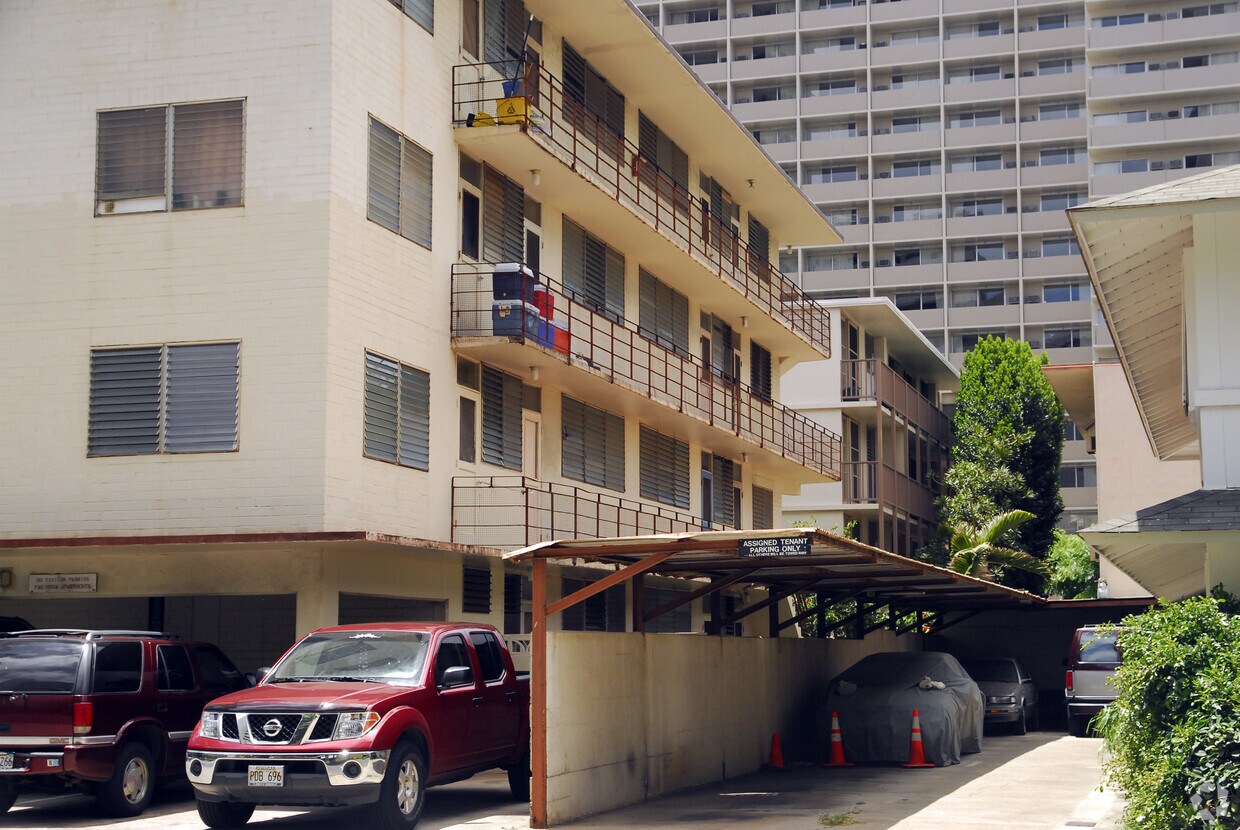 Foto del edificio - 420 Olohana St