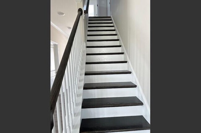 Foto del edificio - Room in House on Hopper Cir