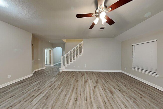 Building Photo - 8902 Carmel Grove Ln