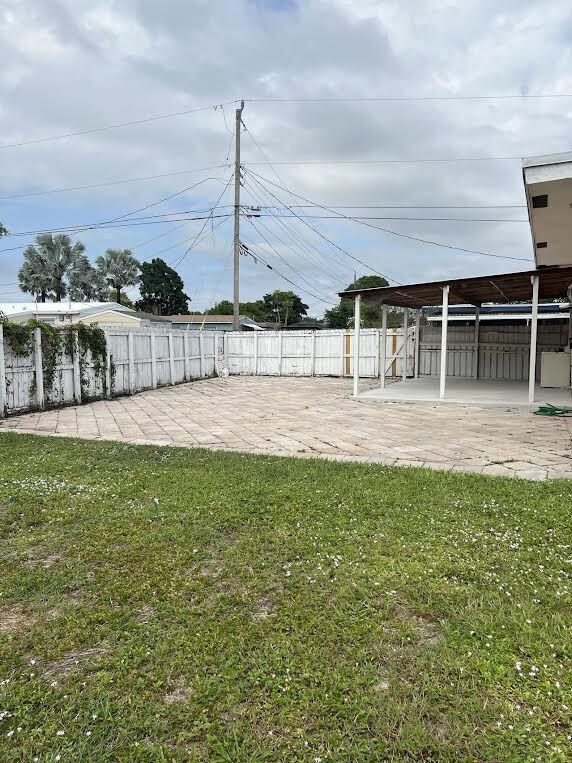 Foto del edificio - 240 N 70th Terrace