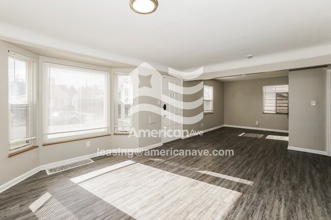 Building Photo - 14212 St James Ave