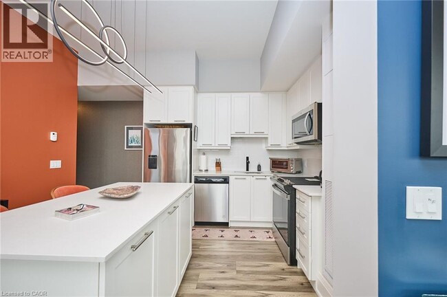 Building Photo - 385 Winston Rd