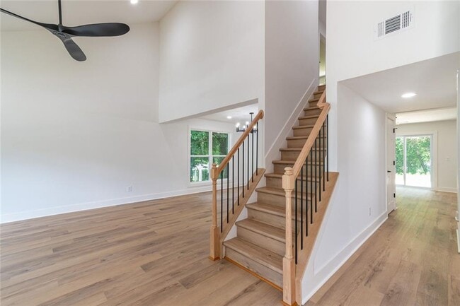 Foto del edificio - 2601 Garland Way