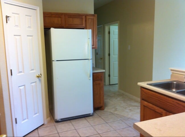 Building Photo - 8701 Talyne Chaise Cir