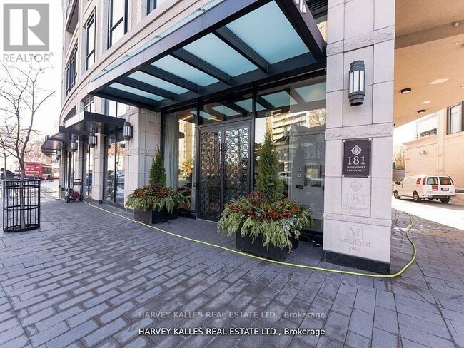 Building Photo - 181-181 Davenport Rd