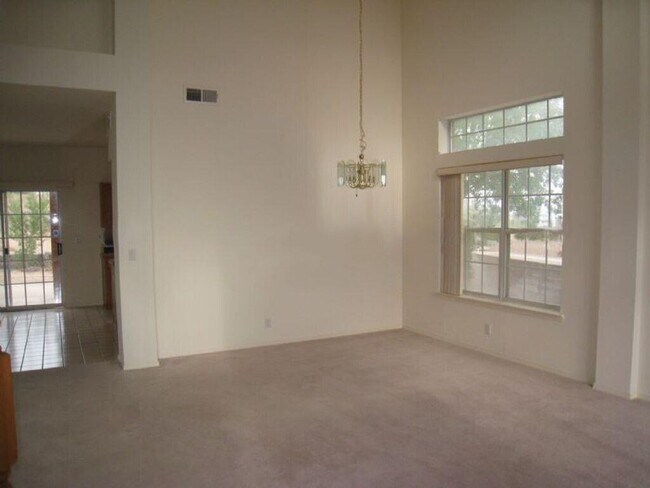 Foto del edificio - 8700 Oakcrest Pl NW