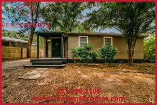 Building Photo - 5005 N Hillwood Cir