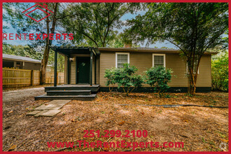 Building Photo - 5005 N Hillwood Cir