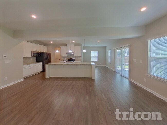 Foto del edificio - 1302 Harkey Creek Dr