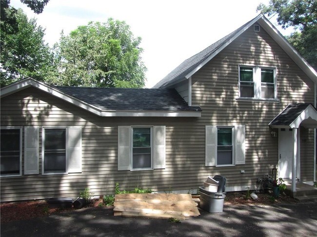 Building Photo - 143 Cowesett Rd