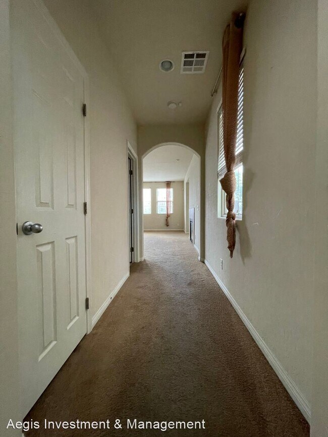 Foto del edificio - 3 br, 2.5 bath House - 298 Spring Hollow D...