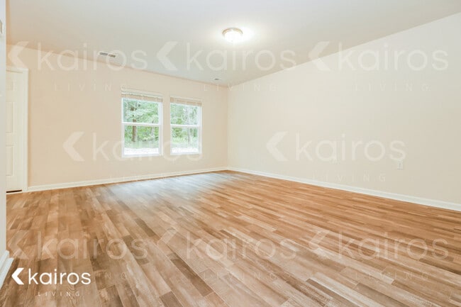 Building Photo - 1257 Camp Viking Rd