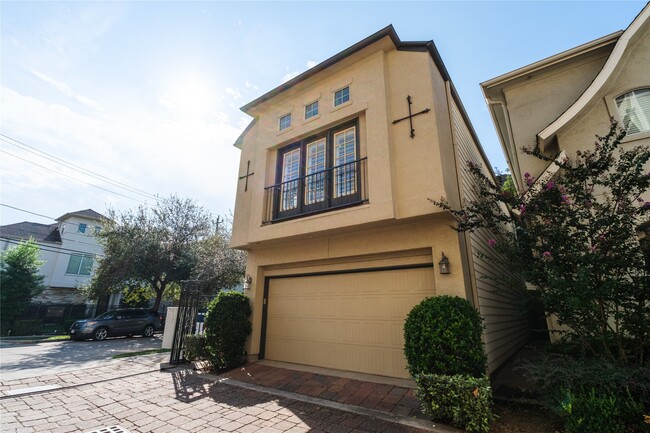Foto del edificio - 2733 Sherwin St