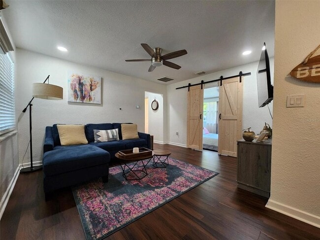Foto del edificio - 618 S Crest Ave