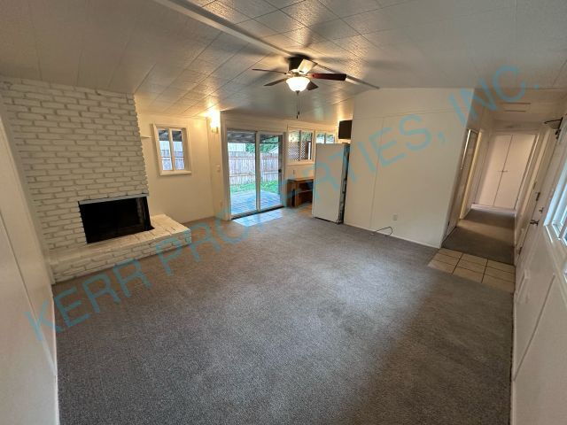 Photo - 775 SE Roberts Ave Apartment