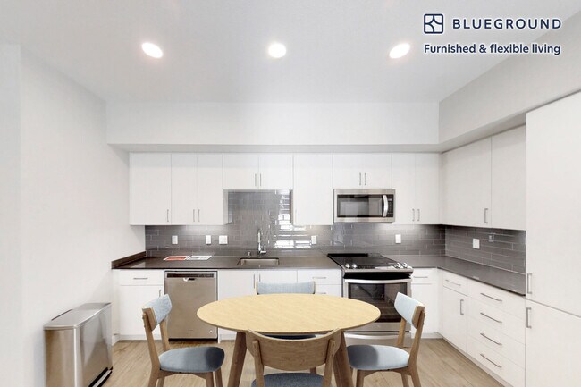 Foto del edificio - 6301 Shellmound St