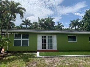 Building Photo - 10700 SW 51st St