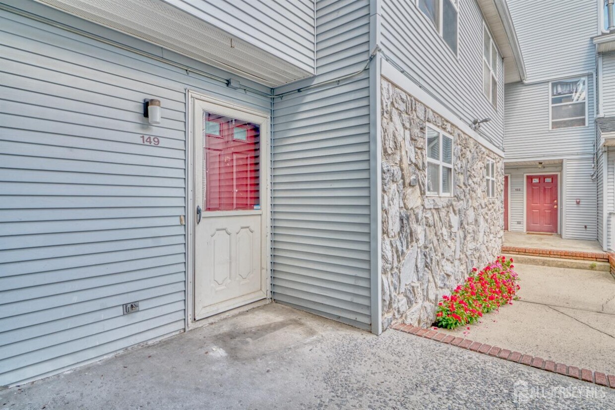 Foto principal - 149 Keswick Dr