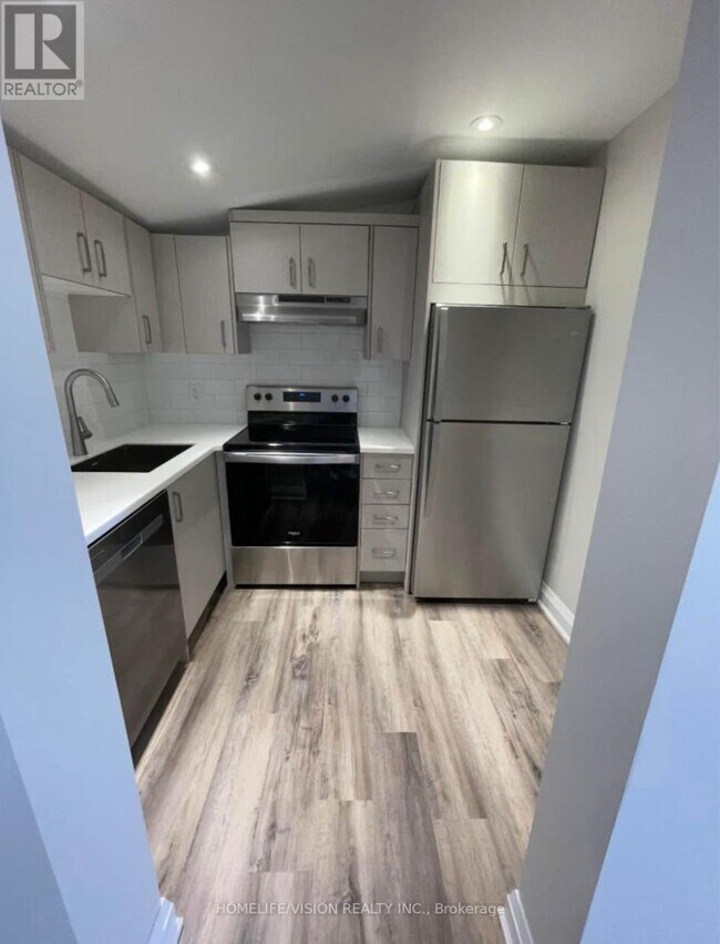 Photo du bâtiment - 6273 Yonge St