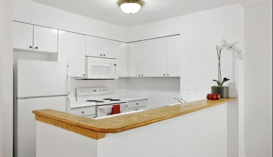 Foto principal - 308 3rd Ave