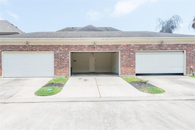 Foto del edificio - 2755 Windy Thicket Ln