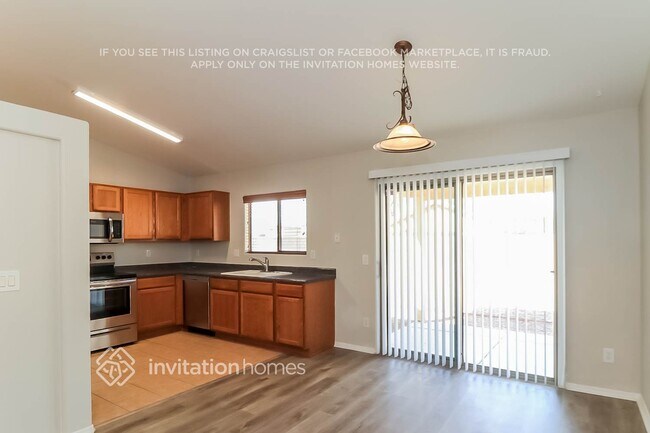 Building Photo - 25756 W St Kateri Dr