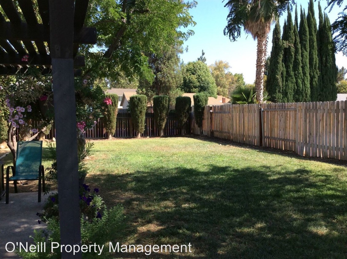 Building Photo - 4004 Grimsby Ln