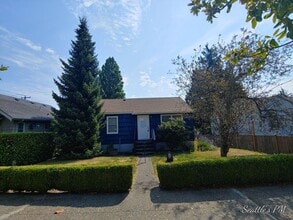 Building Photo - 7510 34th Ave SW
