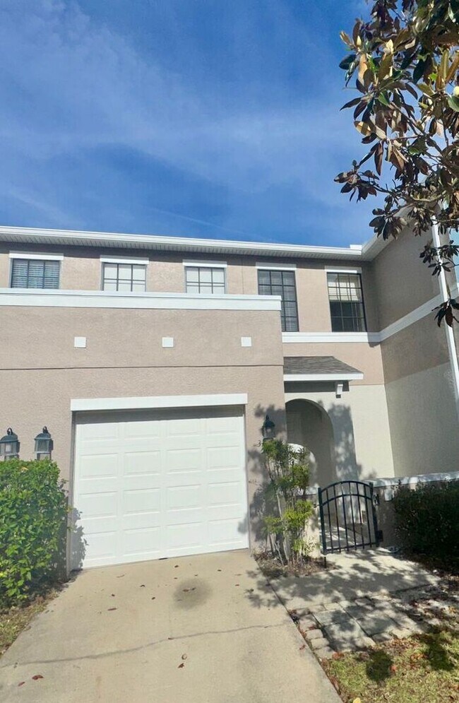 Foto del edificio - 2 Bedroom 2,5 bath Sanford Townhome near t...